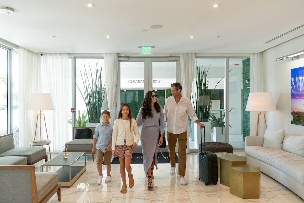 فندق تريب باي ويندام ميامي باي هاربور Bay Harbor Islands المظهر الخارجي الصورة